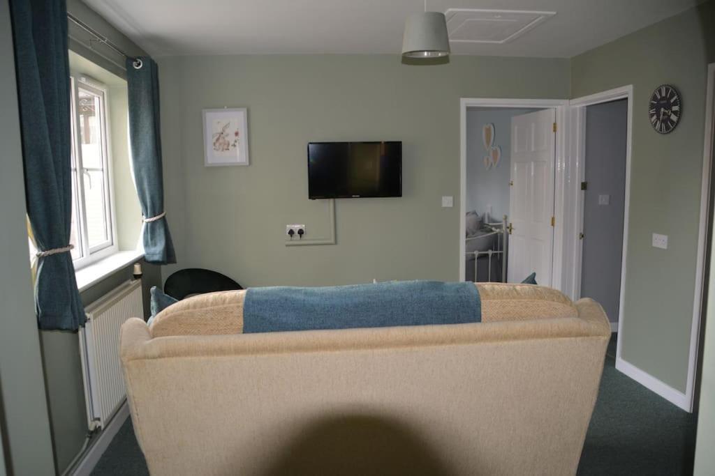 The Coach House At Copper Hall Leominster Exteriör bild