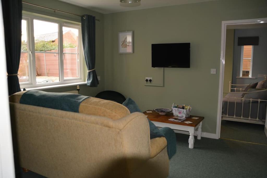 The Coach House At Copper Hall Leominster Exteriör bild